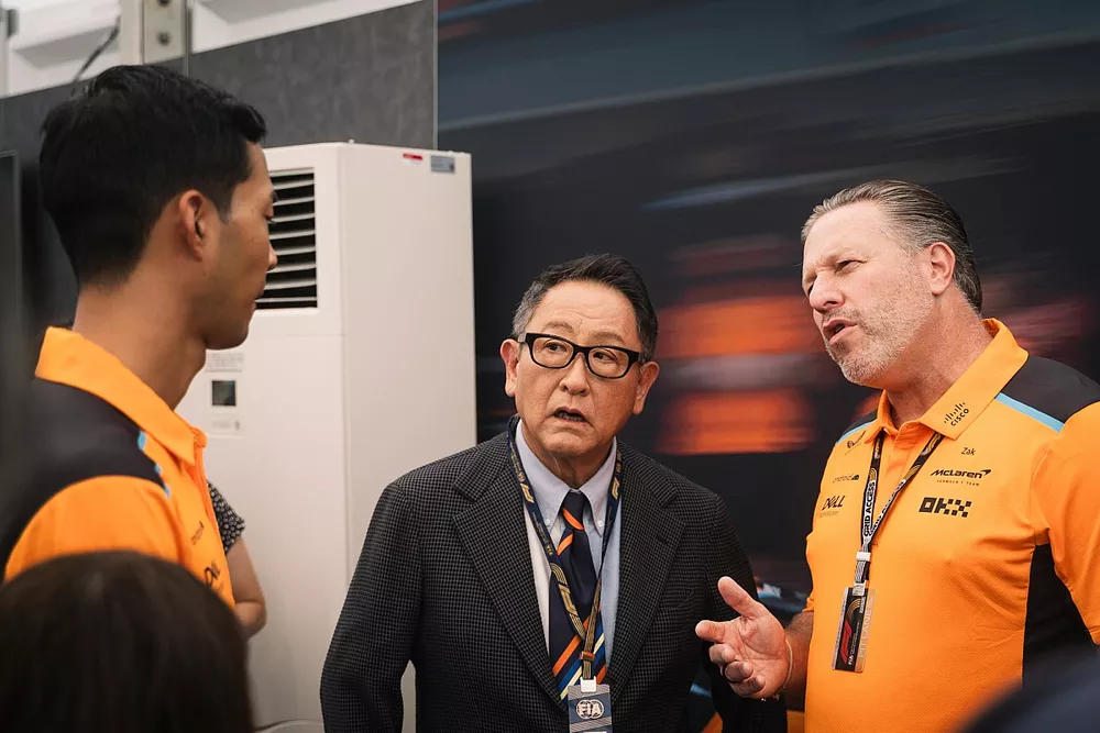 Ryo Hirakawa, Reserve driver, McLaren, Zak Brown, CEO, McLaren Racing, Akio Toyoda, Chairman, Toyota