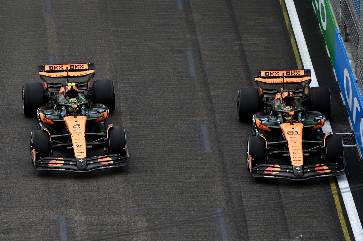Norris admite que «ha sido un mal día»; Piastri, satisfecho con el McLaren F1 