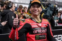 &Aacute;lvaro Bautista deja el equipo oficial y ficha por Barni Ducati para 2026 en el WSBK