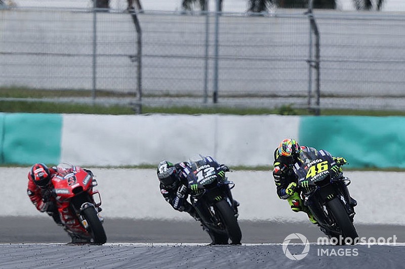 La Ducati es un avión; Rins, un martillo