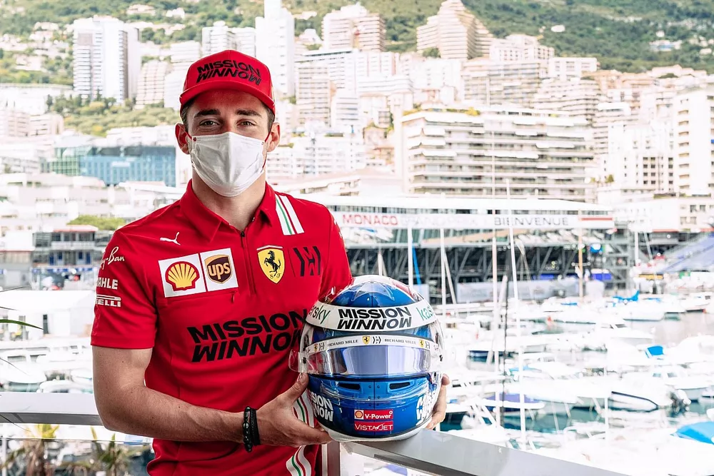 Charles Leclerc, Ferrari con su nuevo casco en Mónaco