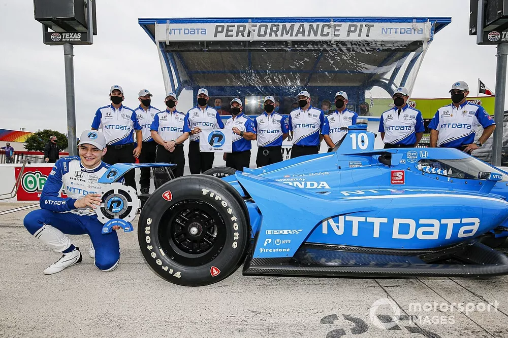 Pole award winner Alex Palou, Chip Ganassi Racing Honda