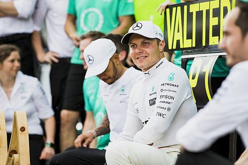 Mercedes, Bottas y Costas por Albert Fábrega