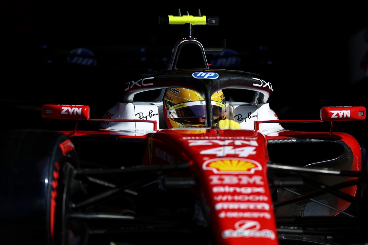 Hamilton destaca un problema en la unidad de potencia en la clasificación en Silverstone
