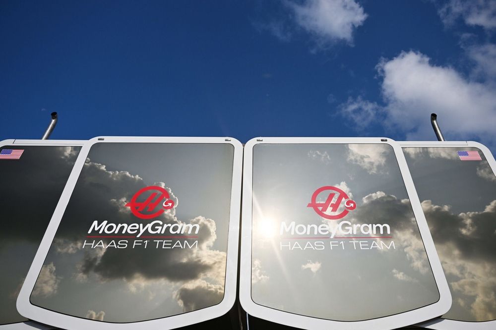 Hospitality de Haas F1 en el Paddock 