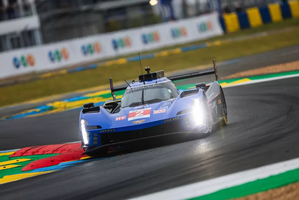 #2 Cadillac Racing Cadillac V-Series.R: Earl Bamber, Alex Lynn, Alex Palou