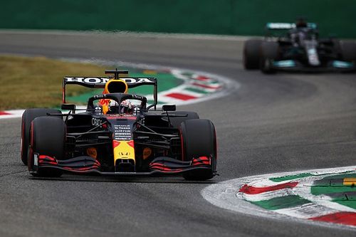 Verstappen: En carrera podemos acercanos a los Mercedes