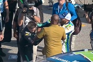 Pelea a pu&ntilde;etazos en la NASCAR Cup: &iquest;qu&eacute; pas&oacute; entre Chastain y Gragson?