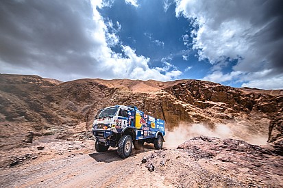 Dakar, camiones, etapa 8: Sotnikov se coloca líder de la general