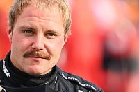 Bottas diz que se recusa a fazer jogos mentais com Hamilton: “Não sou Nico Rosberg”