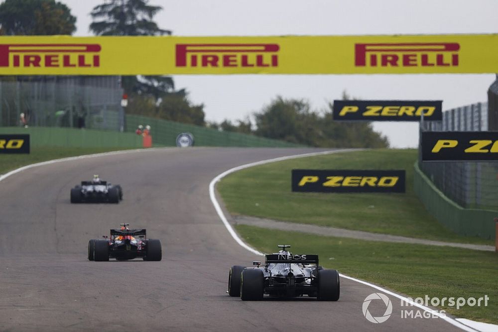 Valtteri Bottas, Mercedes F1 W11, Max Verstappen, Red Bull Racing RB16, Lewis Hamilton, Mercedes F1 W11