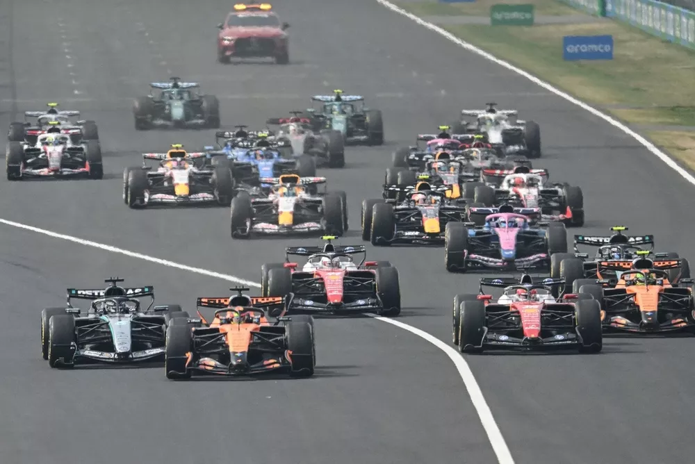 F1 2026: Mercedes dominates early as Red Bull, Aston Martin struggle