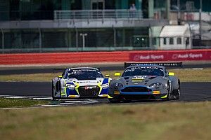 Aston Martin gana bajo investigación y Riberas acaricia el podio en Silverstone