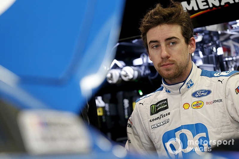 Team Penske leads the way in NASCAR Cup practice at Phoenix