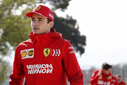Ferrari beri klarifikasi soal Vettel-Leclerc