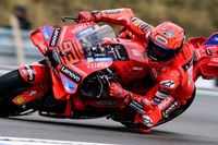 MotoGP: Após disputa com Acosta, Márquez vence sprint em Brno