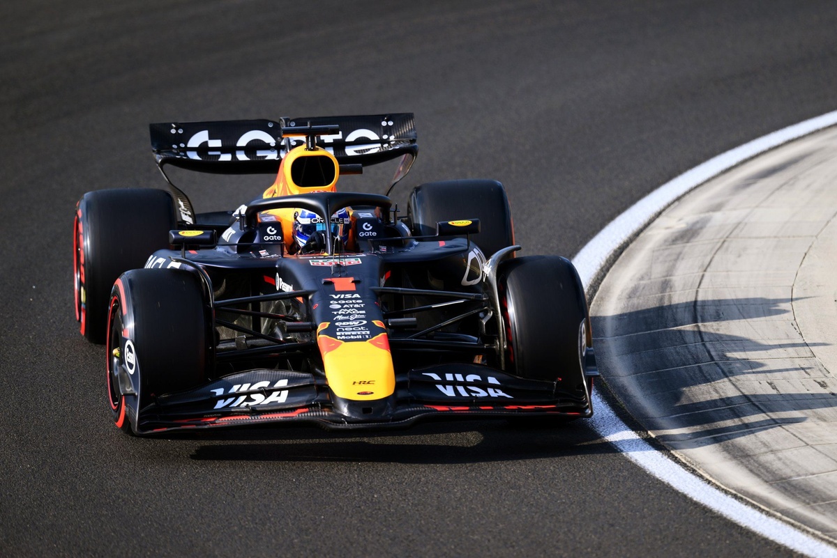 Verstappen confused by tough start to F1 Hungarian GP weekend