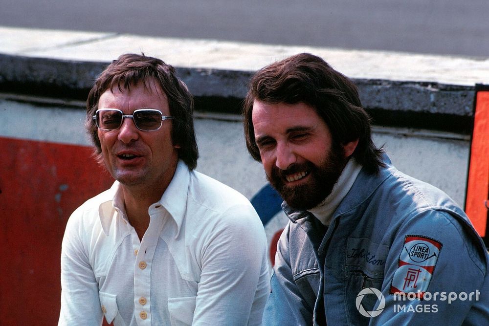 Bernie Ecclestone, propietario del equipo Brabham con John Watson, Brabham