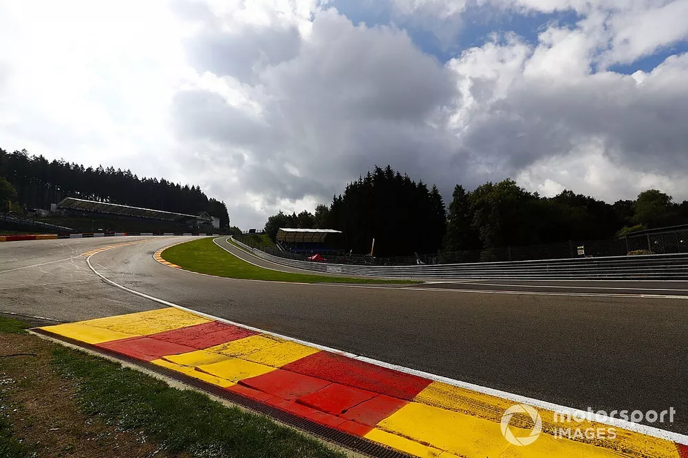 Eau Rouge