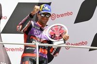 Mart&iacute;n quiere "cerrar pronto" su futuro y M&aacute;rquez est&aacute; "muy tranquilo"