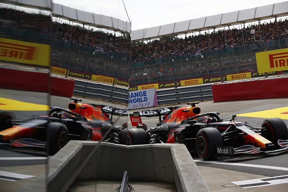 Max Verstappen, Red Bull Racing RB16B