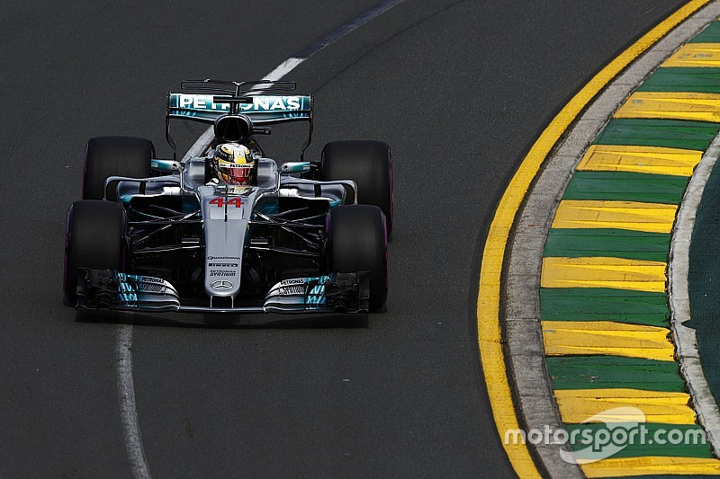 Melbourne, Libere 2: Vettel si infila fra le due Mercedes