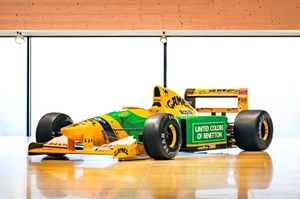 F1: Carro da primeira vit&oacute;ria de Schumacher vai &agrave; leil&atilde;o por mais de R$50 milh&otilde;es