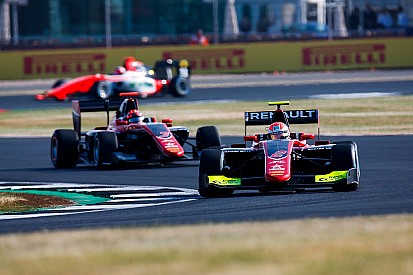 GP3 Silverstone: Hubert ilk kez pole'de