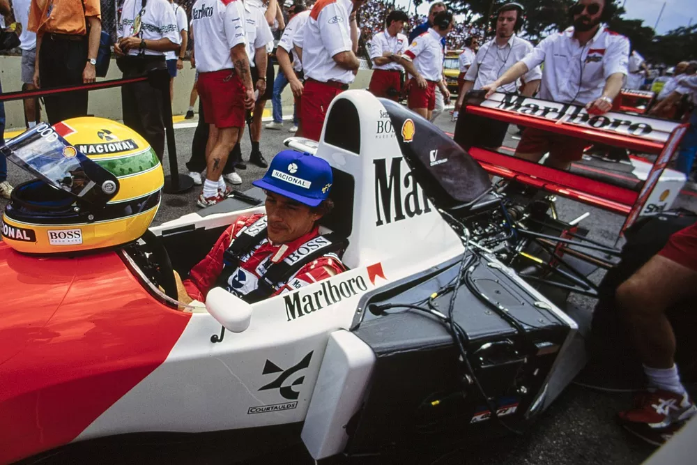 Ayrton Senna, McLaren MP4-8 Ford, on the grid.
