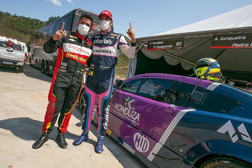 Rapha Teixeira e Thiago Camilo