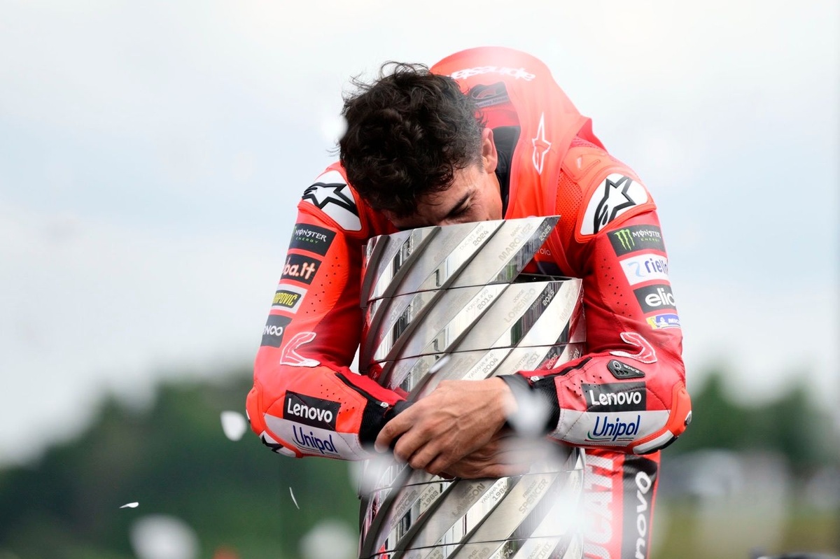 MotoGP | Marquez raccontato dal suo assistente: "Nessuno sa quanto abbia pianto Marc"