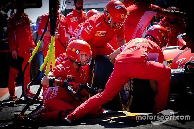 Pirelli, Isola: