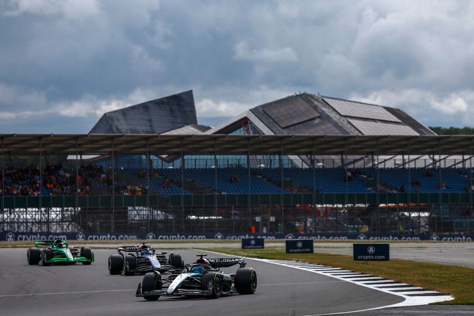 George Russell, Mercedes F1 W15, Alex Albon, Williams FW46, Valtteri Bottas, Stake F1 Team Kick Sauber C44