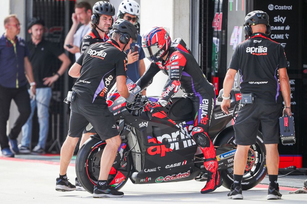 Maverick Vinales, Aprilia Racing Team