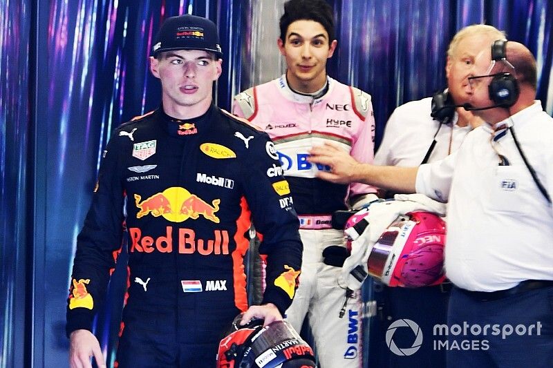 Max Verstappen, Red Bull Racing y Esteban Ocon, Racing Point Force India se reclaman despu&eacute;s de la carrera tras su accidente en pista