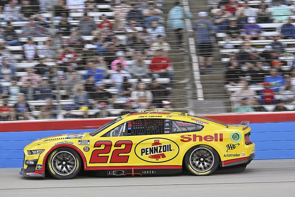 Joey Logano, Team Penske, Shell Pennzoil Ford Mustang