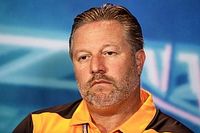 Brown ujawnia klauzulę Ricciardo