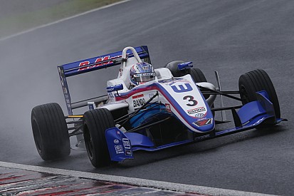 全日本F3|三浦愛、ようやく今季初ポイント「雨の中、最後まで攻め切れた」