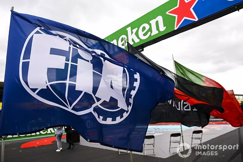 1018316588-SUT-20201025-GP2012_133145MS2_8327