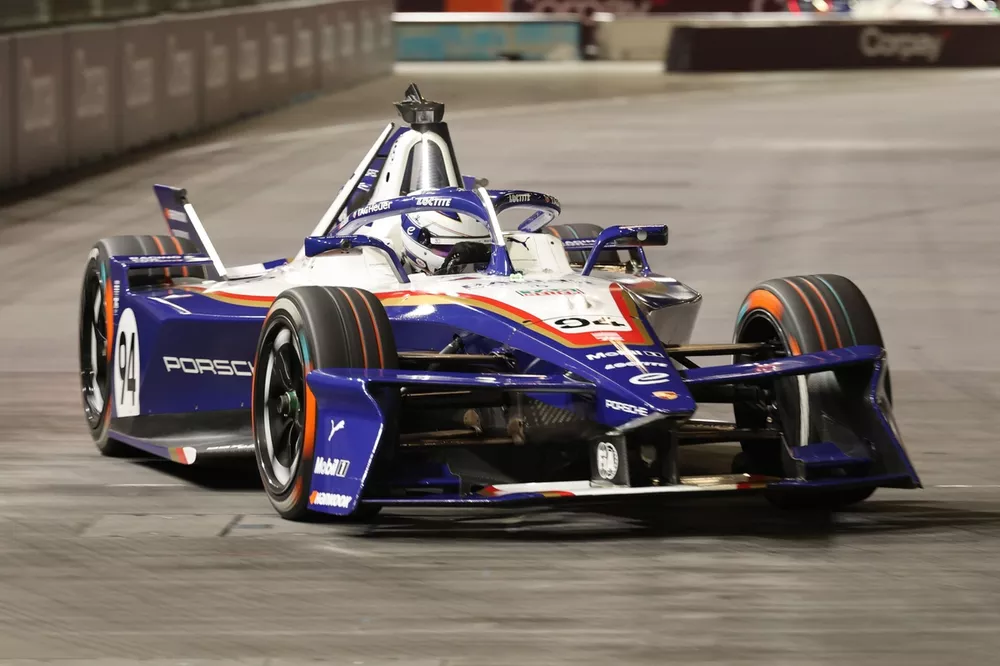 #94, Pascal Wehrlein, Porsche 99X Electric Gen3, PORSCHE FORMULA E TEAM