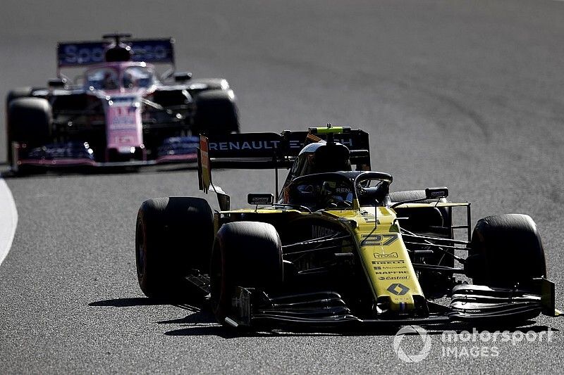 Nico Hulkenberg, Renault F1 Team R.S. 19, leads Sergio Perez, Racing Point RP19