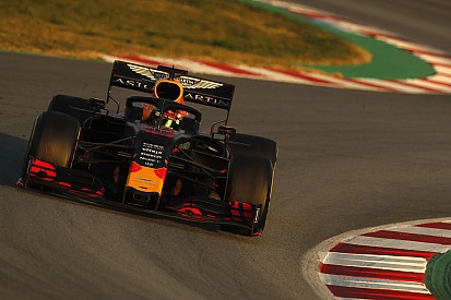 Red Bull: „0.2 másodperccel vagyunk a Mercedes előtt, Vettel, Hamilton és Verstappen küzd majd a címért”