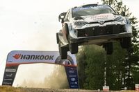 WRC Finlandia: Los pinchazos de Hyundai dejan a Toyota entre los cinco primeros