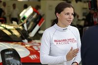 La primera mujer que conduce un Hypercar impresiona a Toyota