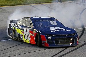 Triunfo de Bowman fue parte del gran día de Hendrick Motorsports