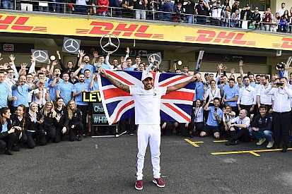 Galeri: Hamilton şampiyonluğu kutluyor