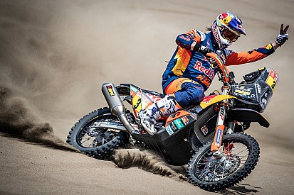 Price, de ganar el Dakar, a operarse de urgencia