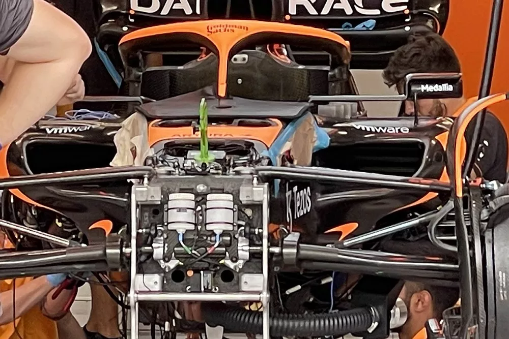 McLaren MCL36