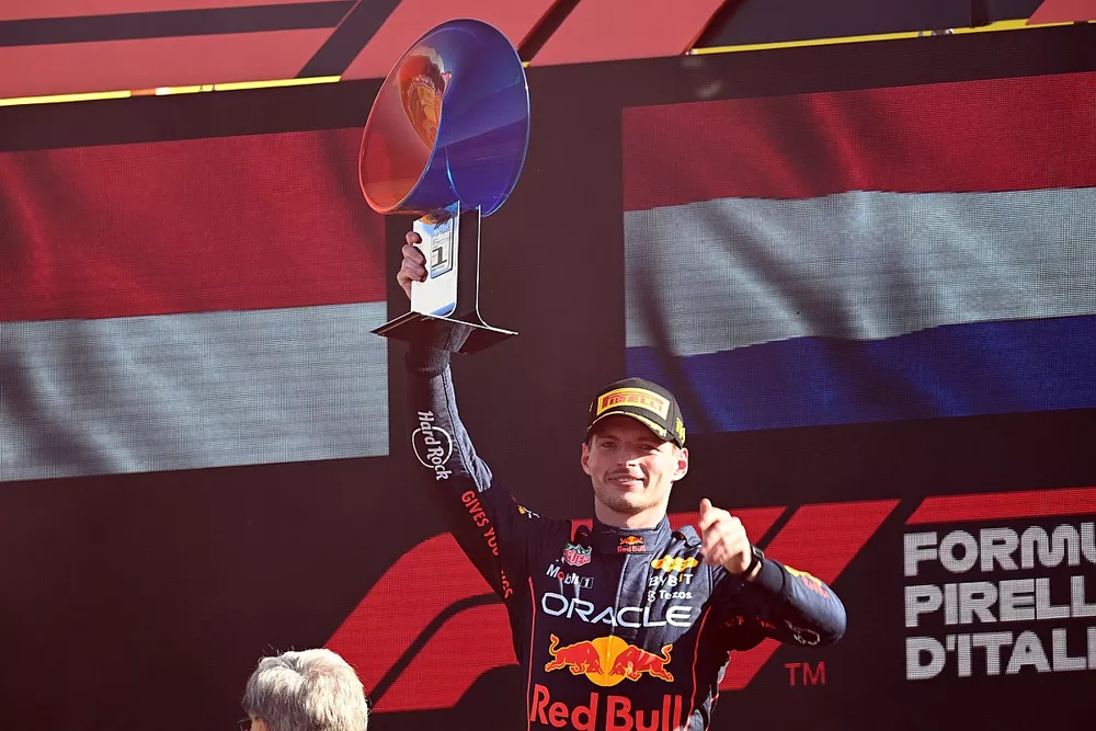 Max Verstappen, Red Bull Racing, 1st position, lifts the winners trophy