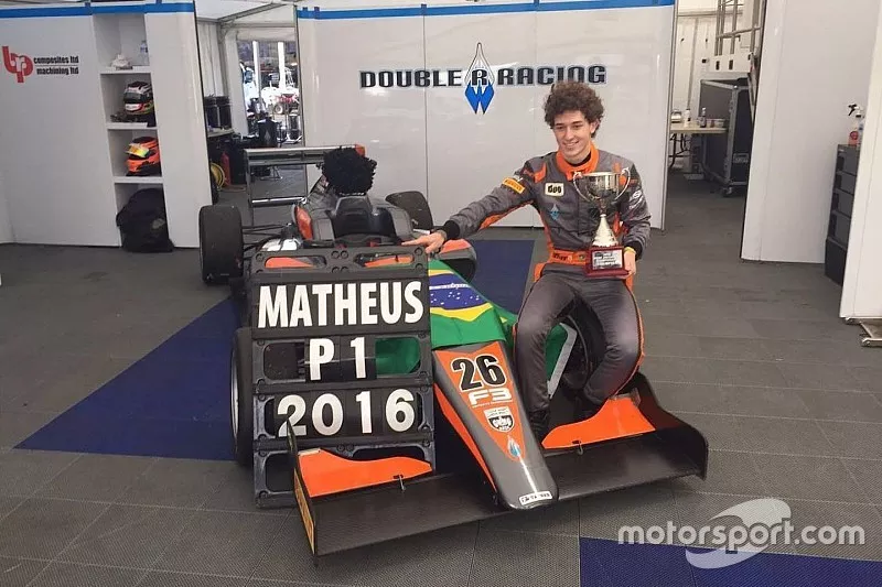 Matheus Leist comemora t&iacute;tulo